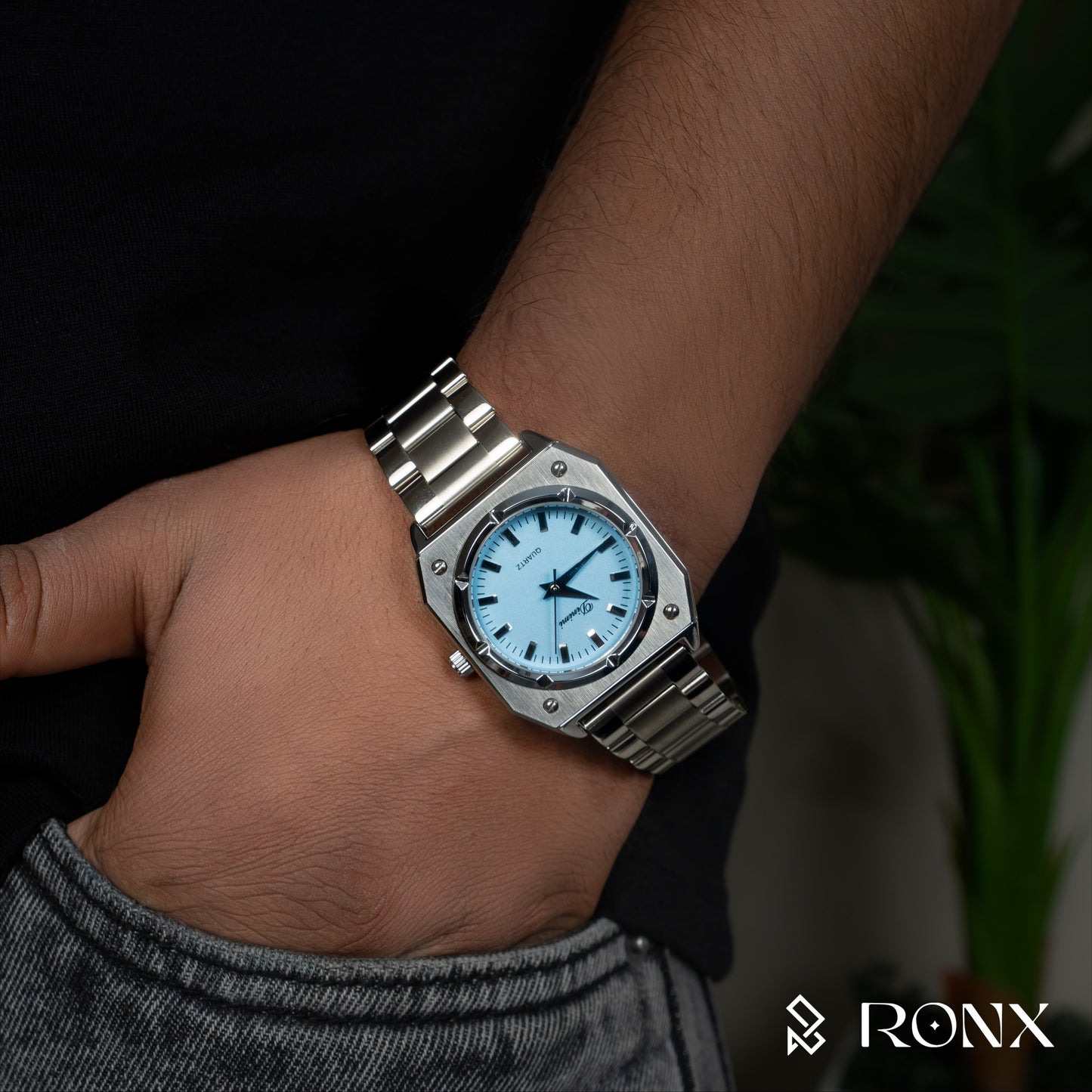 Sliver Timepiece Men’s Watch